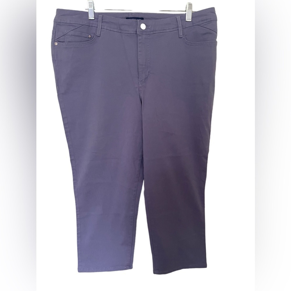 Bandolino Selene Purple Enchanted Evening The Skinny Fit Capri Size 16 NWT